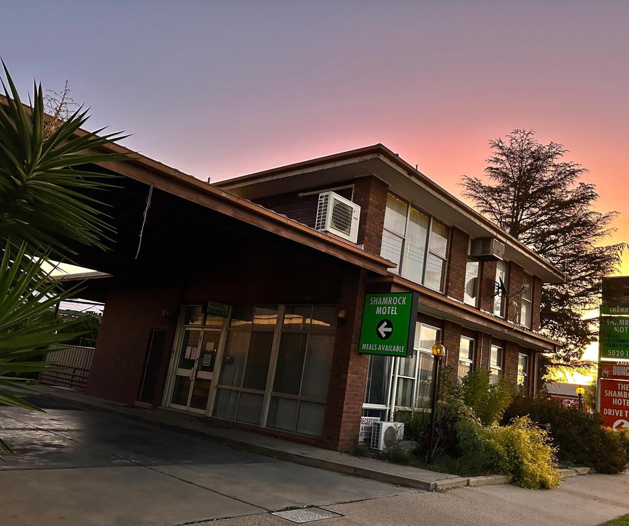 The Shamrock Hotel Балраналд Экстерьер фото